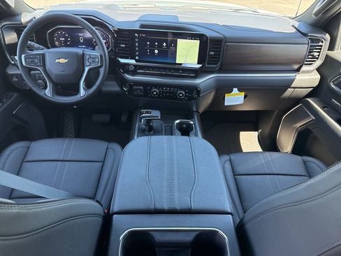 New 2026 Chevrolet Silverado 1500 High Country AWD/4WD image 14