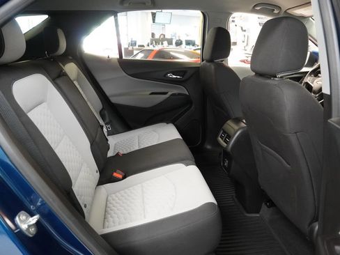 Used 2020 Chevrolet Equinox LT FWD image 30