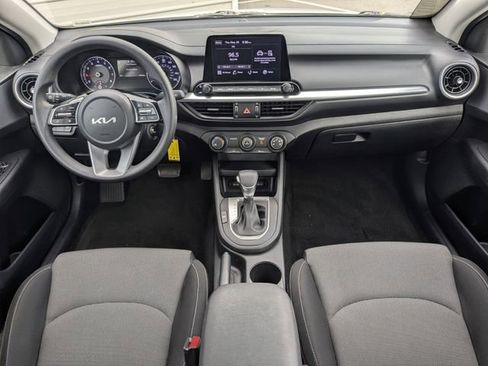 Certified 2022 Kia Forte Sedan FWD image 15