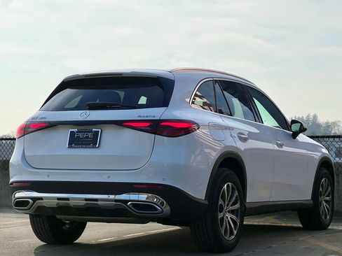 Certified 2026 Mercedes-Benz GLC 300 4MATIC image 7