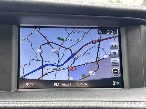 Used 2018 INFINITI QX30 Premium w/ Technology Package image 32