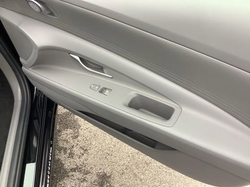 Certified 2025 Hyundai Elantra Blue image 12