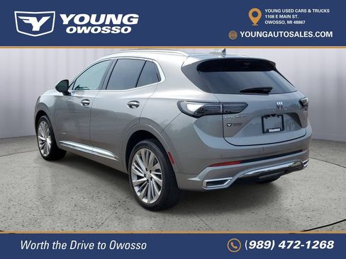 Used 2025 Buick Envision Avenir AWD/4WD image 4