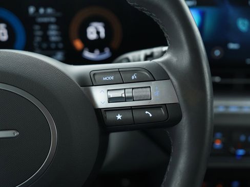 Used 2025 Hyundai Kona SEL image 26