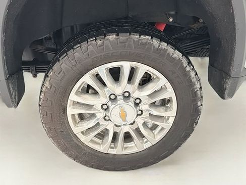 Used 2022 Chevrolet Silverado 3500 High Country image 27