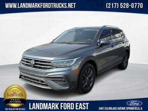 Used 2022 Volkswagen Tiguan SE w/ Panoramic Sunroof Package image 1