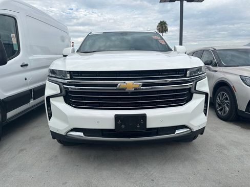 Used 2021 Chevrolet Tahoe LT w/ LT Signature Package RWD image 2