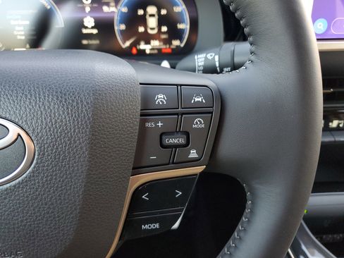 New 2026 Toyota Crown XLE image 18