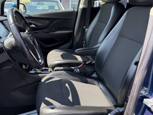 Used 2019 Buick Encore Preferred AWD/4WD image 9