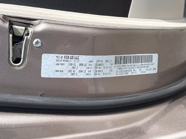 Used 2018 Chrysler Pacifica Touring-L Plus FWD image 30