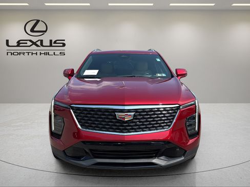 Used 2024 Cadillac XT4 Premium Luxury w/ Active Safety Package AWD/4WD image 2