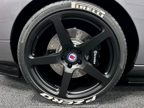 Used 2006 Ford GT RWD image 21
