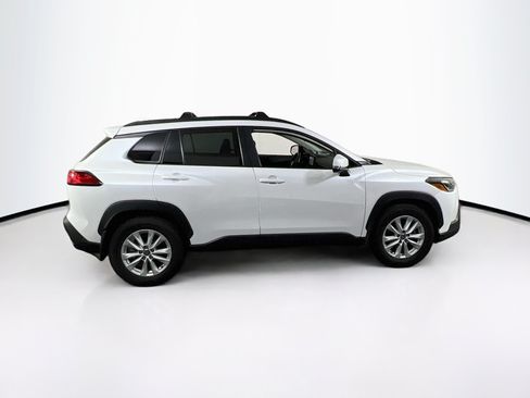 Used 2024 Toyota Corolla Cross LE w/ Moonroof Package AWD/4WD image 4