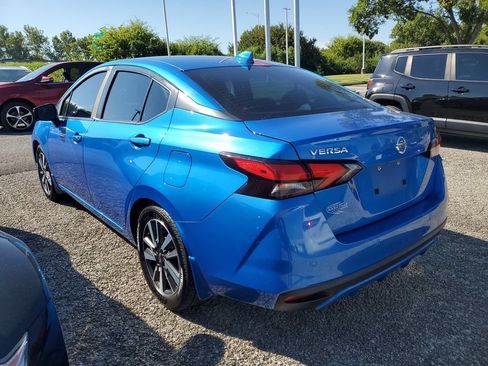 Certified 2021 Nissan Versa SV FWD image 12