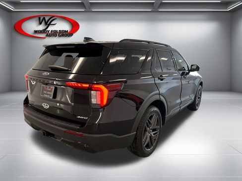 New 2026 Ford Explorer ST-Line w/ ST-Line Street Pack AWD/4WD image 6