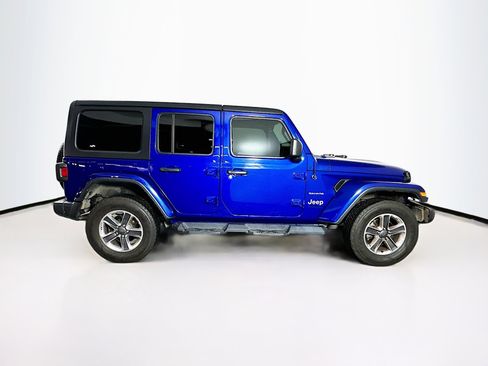 Used 2019 Jeep Wrangler Unlimited Sahara AWD/4WD image 10