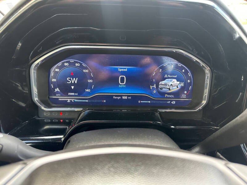 Used 2024 Chevrolet Silverado 1500 LT AWD/4WD image 10