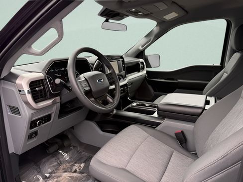Used 2023 Ford F150 XL w/ XL Chrome Appearance Package AWD/4WD image 4