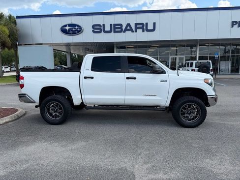 Used 2019 Toyota Tundra SR5 w/ SR5 Upgrade Package AWD/4WD image 2
