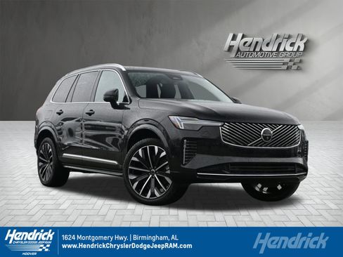 Used 2025 Volvo XC90 B6 Plus image 1