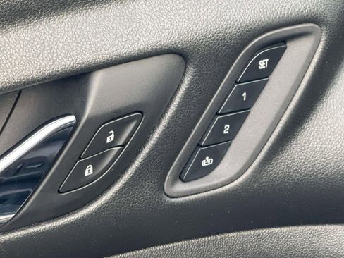 Used 2017 GMC Acadia Denali w/ Technology Package image 32