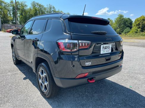 Used 2022 Jeep Compass Trailhawk w/ Sun and Sound Group AWD/4WD image 5