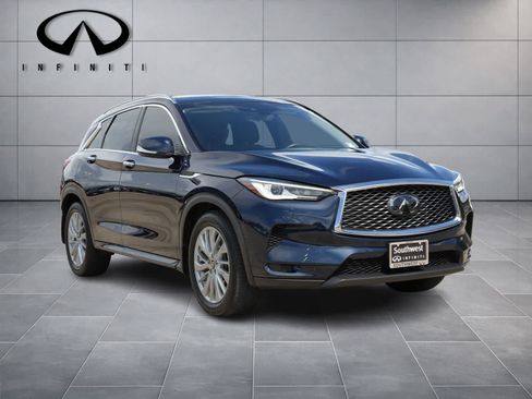 Certified 2023 INFINITI QX50 Luxe AWD/4WD image 3