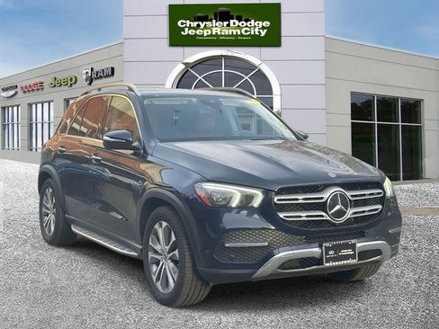 Used 2022 Mercedes-Benz GLE 450 4MATIC image 4