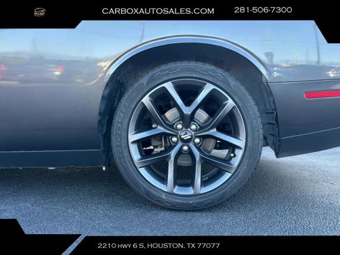 Used 2019 Dodge Challenger SXT w/ Blacktop Package RWD image 26