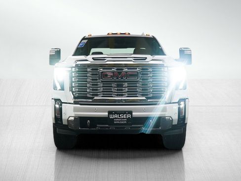 Used 2025 GMC Sierra 2500 Denali w/ Denali Reserve Package image 8