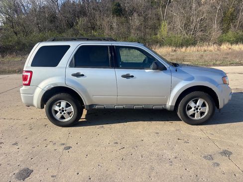 Used 2009 Ford Escape XLT image 6