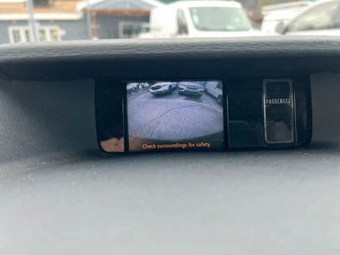 Used 2013 Toyota Sienna LE w/ Towing Pkg image 20