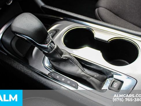 Used 2024 Chevrolet Malibu LT FWD image 33