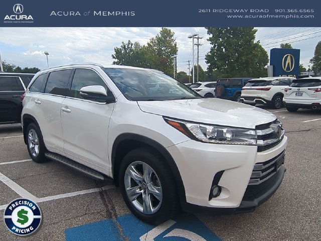 Used 2017 Toyota Highlander Limited FWD image 10