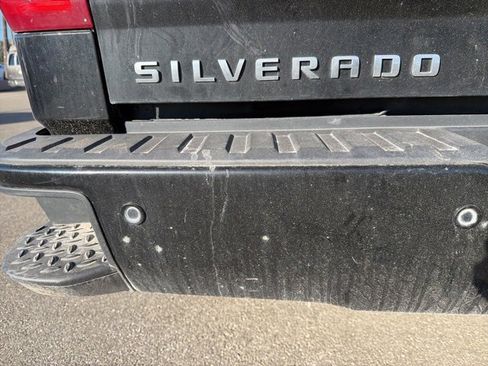 Used 2018 Chevrolet Silverado 1500 High Country image 34