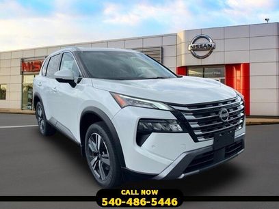 New 2025 Nissan Rogue SL w/ Tech Package