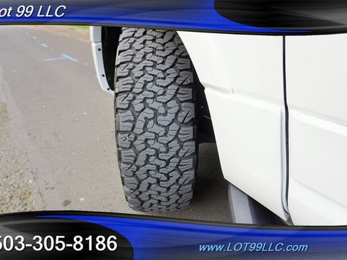 Used 2017 Ford Expedition XLT AWD/4WD image 4