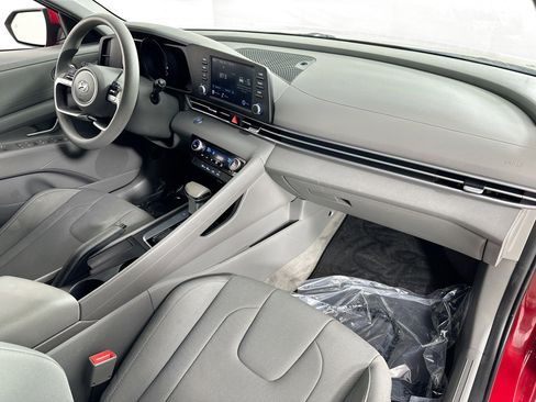 Used 2023 Hyundai Elantra SEL FWD image 26