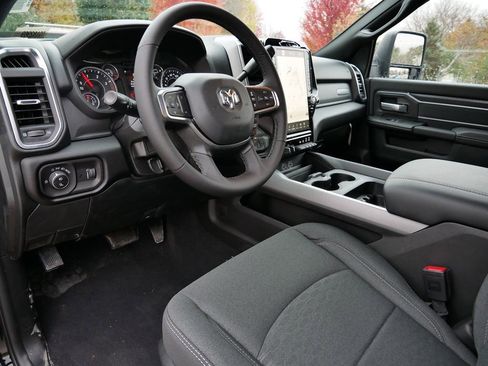 New 2026 RAM 2500 Big Horn AWD/4WD image 2