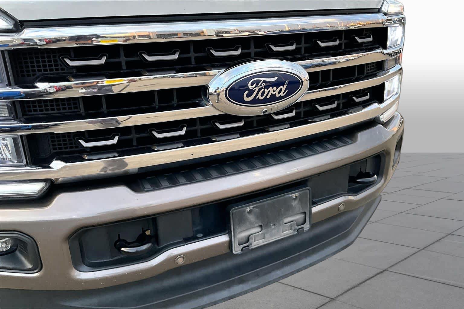 Used 2023 Ford F250 King Ranch w/ FX4 Off-Road Package AWD/4WD image 30