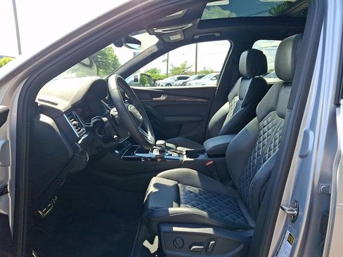 Certified 2023 Audi SQ5 Premium Plus w/ Premium Plus Package AWD/4WD image 19