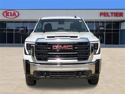 Used 2024 GMC Sierra 2500 Pro w/ Convenience Package