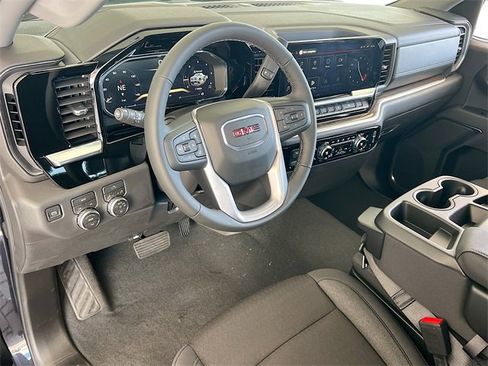 New 2026 GMC Sierra 1500 Elevation image 6