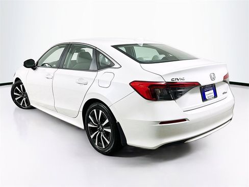 Certified 2024 Honda Civic EX image 6