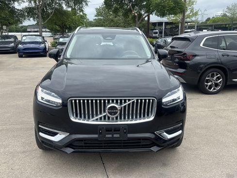 Used 2025 Volvo XC90 T8 Ultra w/ Protection Package Premier image 2