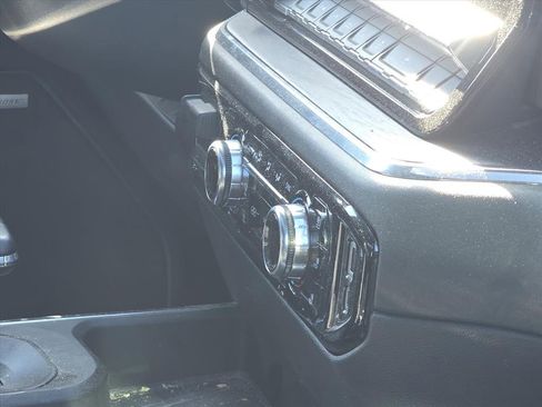 Used 2023 GMC Sierra 1500 SLT w/ SLT Premium Plus Package image 4