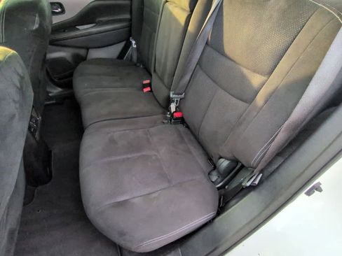 Used 2020 Nissan Murano S image 19