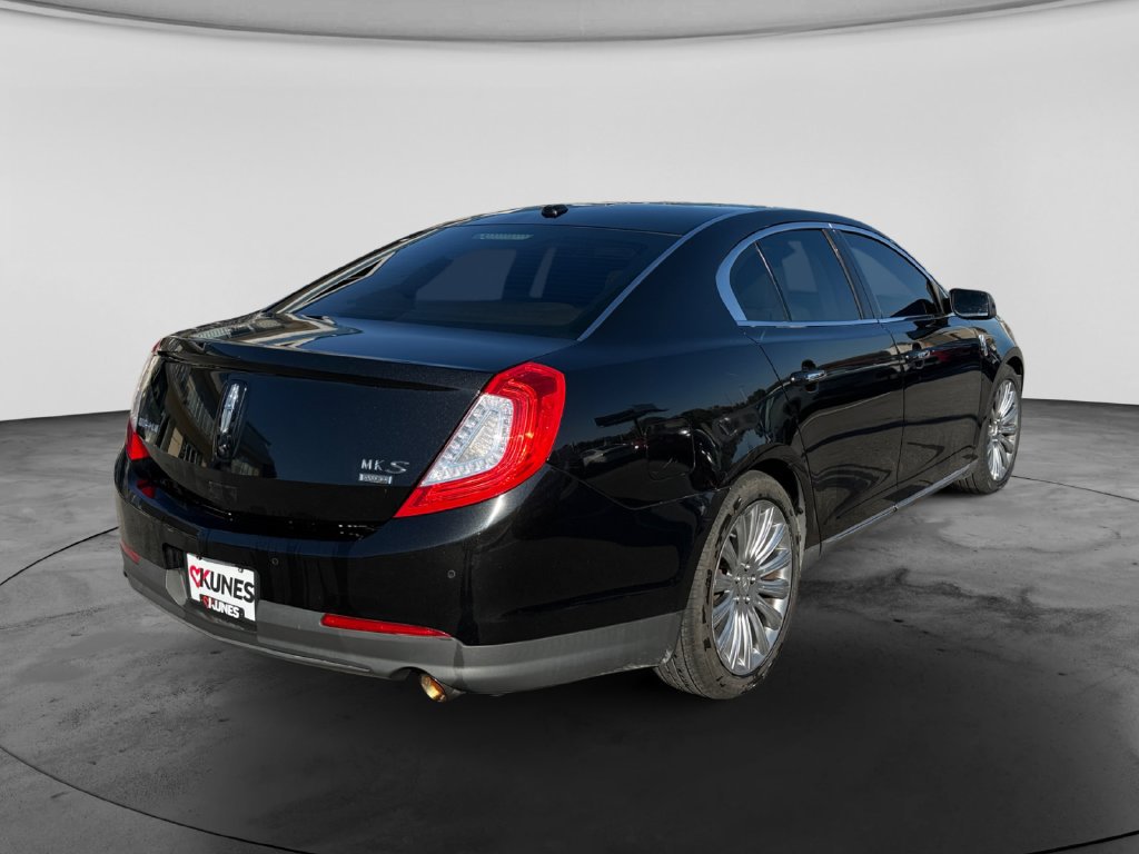 Used 2013 Lincoln MKS AWD image 9