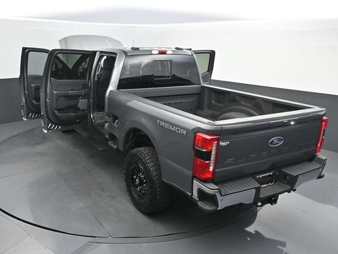 Used 2026 Ford F250 Lariat w/ Tremor Off-Road Package AWD/4WD image 52