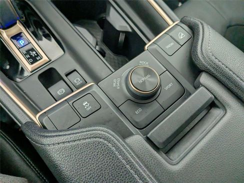 Certified 2026 Toyota Grand Highlander AWD Hybrid image 21